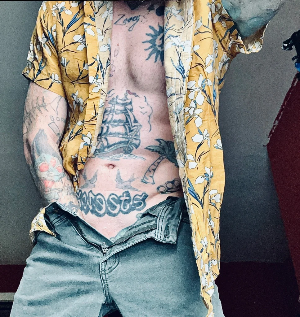 @saltyexhibitionistdad