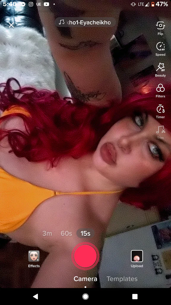Kat F's avatar