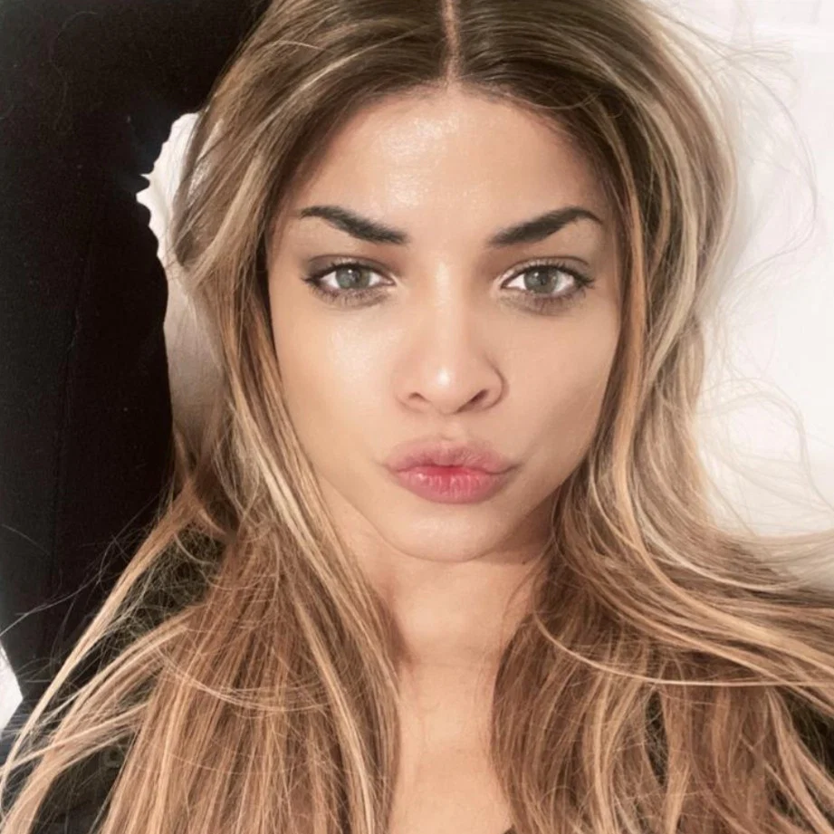 ❤️ Loving Zoe 🇨🇺🆓 - CUSTOM CONTENTS's avatar