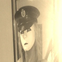 Mistress Suzzie's avatar