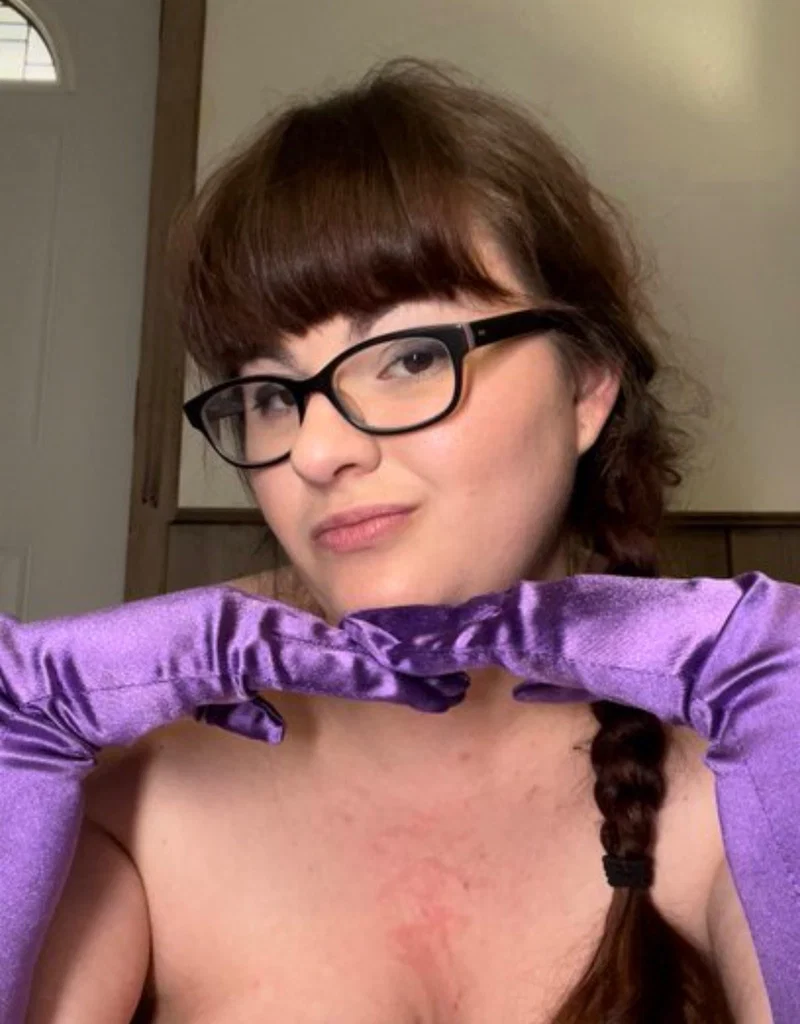 Ashley Burns's avatar