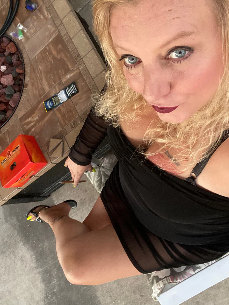 Goddess Rhonda's avatar