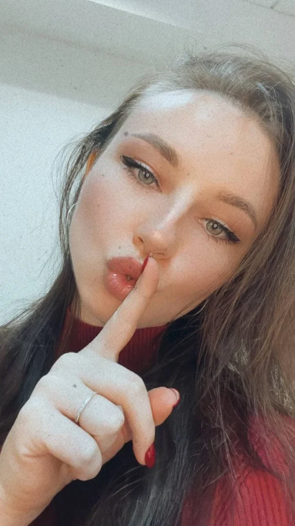 🇺🇦🇺🇦🇺🇦Sweet Ass Lili. 🇺 🇦's avatar