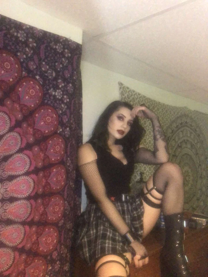 Spooky babe profile banner