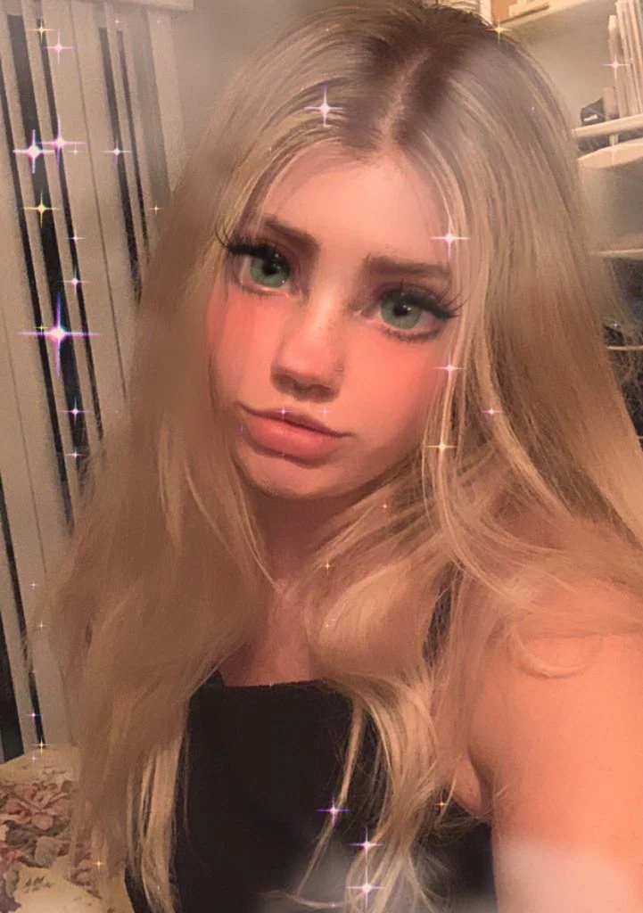 Doll ♡'s avatar