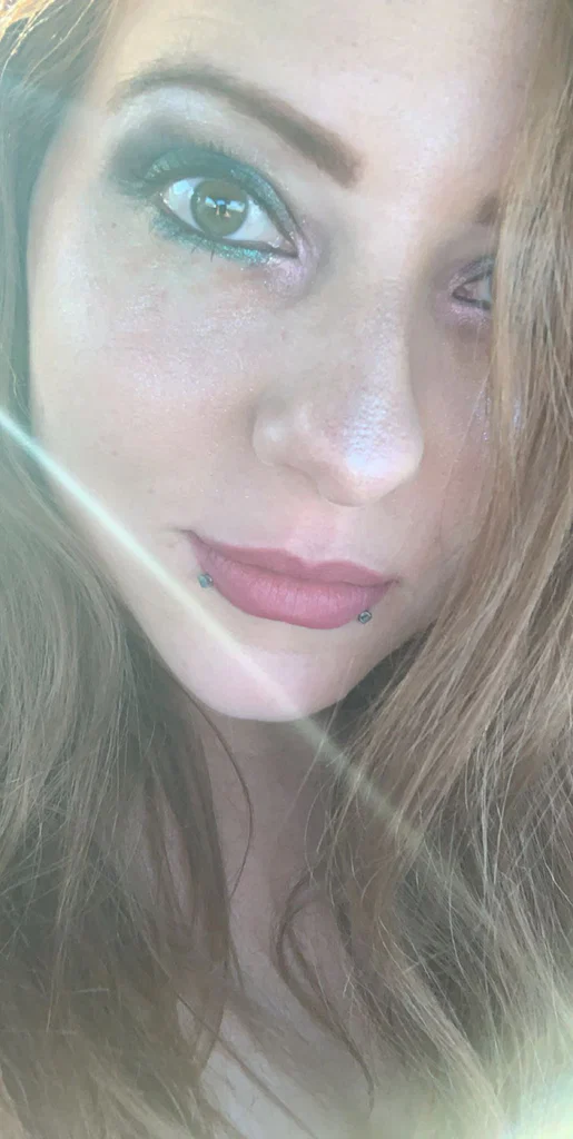 Scarlett Verbena's avatar