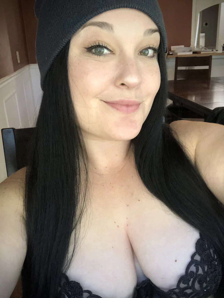 Sarah☀️'s avatar
