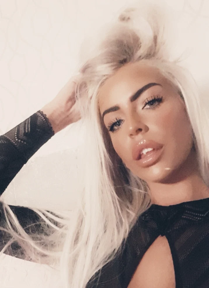 Blonde imogen