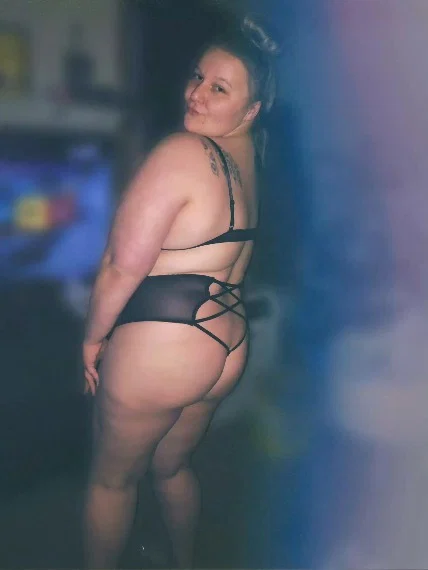 Thick Snowbunnnyyy 🥶's avatar