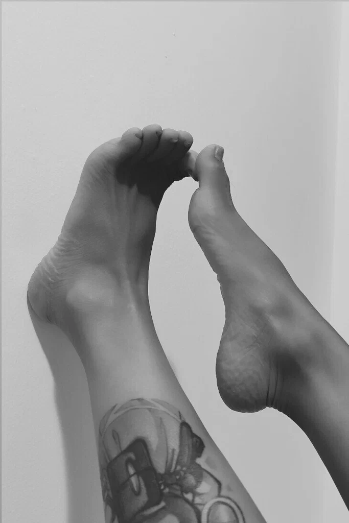 Lady Feet 512