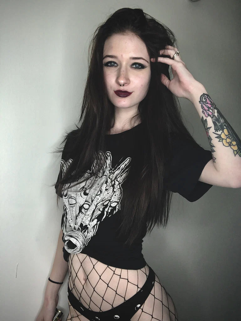 🌙 𝔣𝔬𝔵𝔵𝔵𝔟𝔵𝔟𝔶🌙