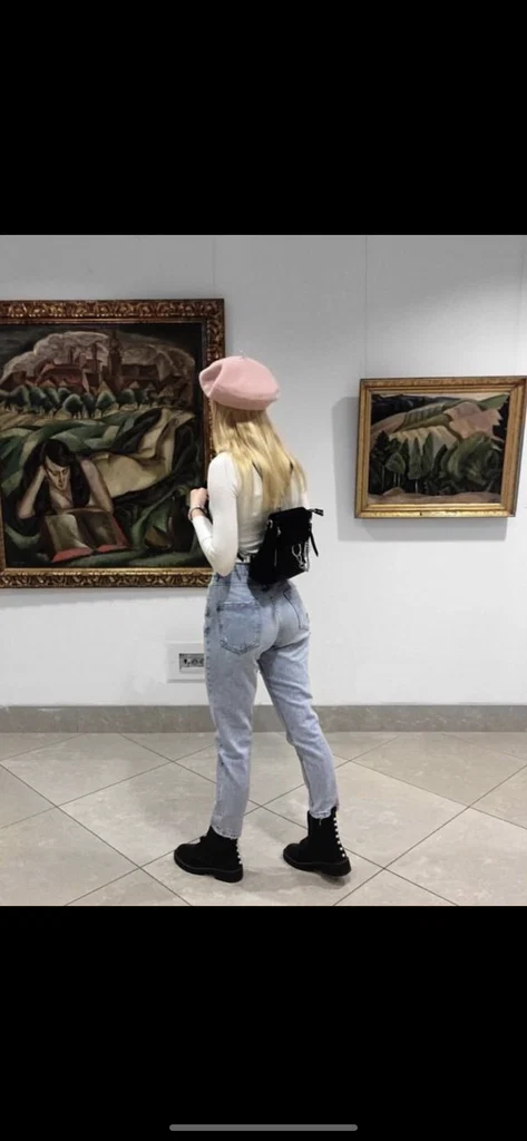 tall em🧚🏻‍♀️'s avatar