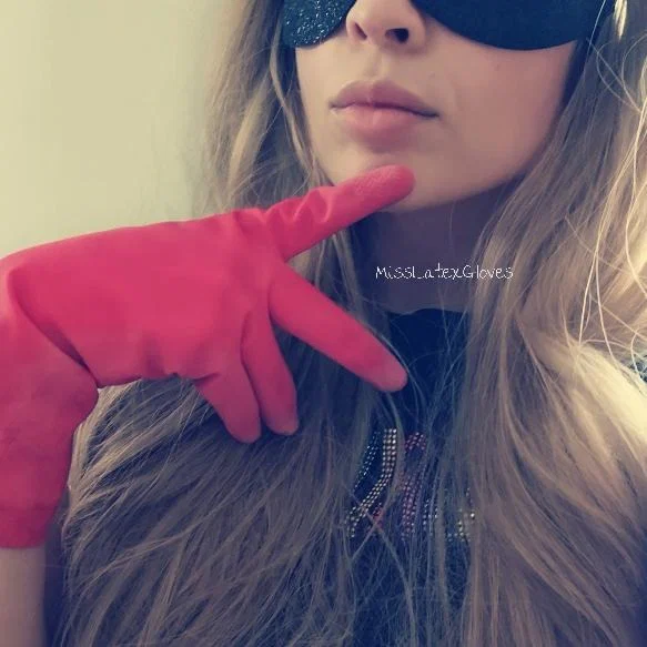 Miss Latex GLoves's avatar
