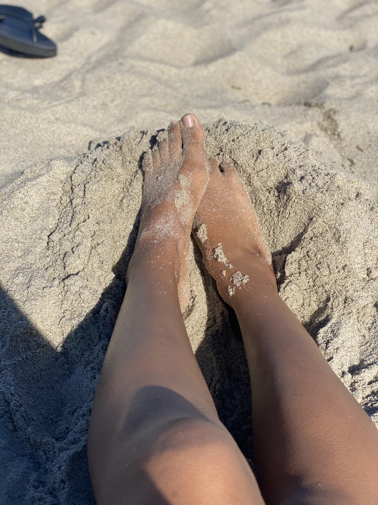 herfeet