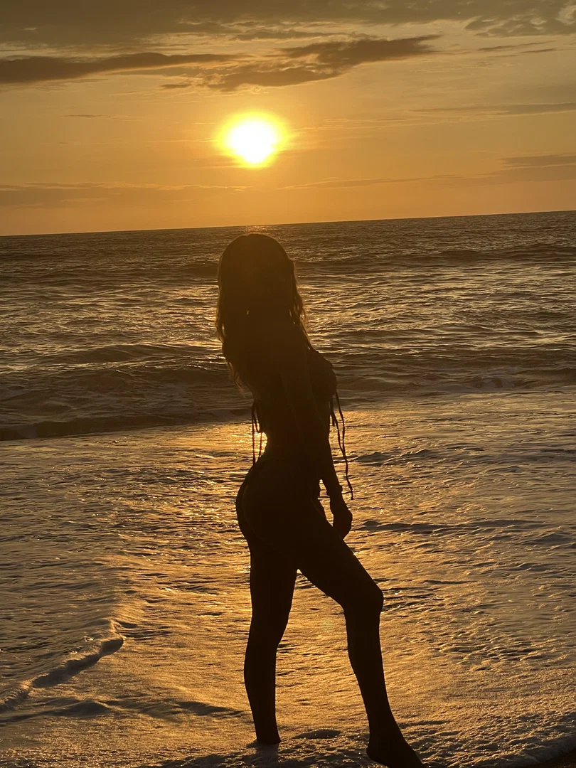 Simply feet profile banner