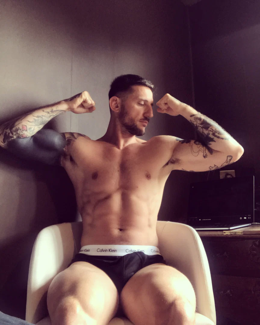 Arnaud cach profile banner