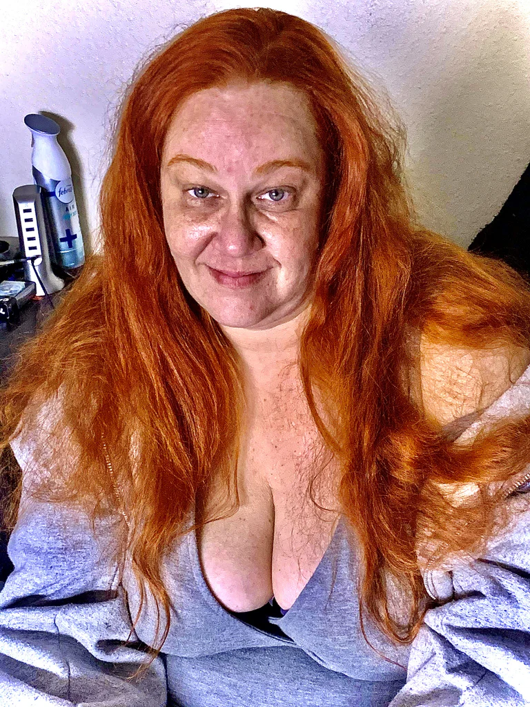 Voluptuous Violet's avatar