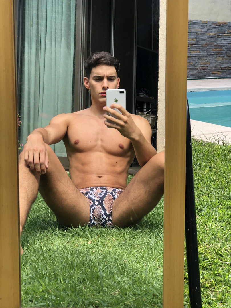 Maxi Tassi profile banner