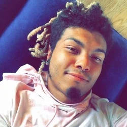 Desmond's avatar