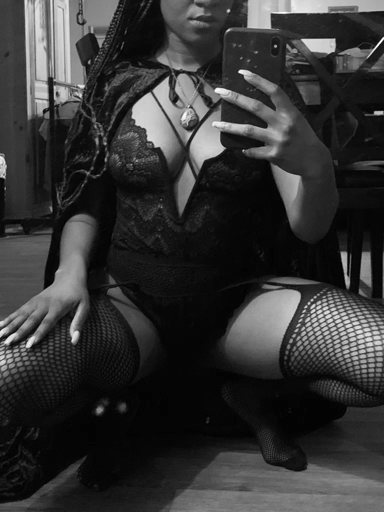 MadamTease's avatar