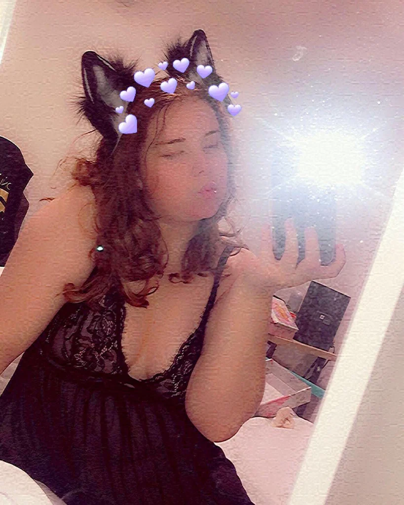 Kitty &amp; Peach