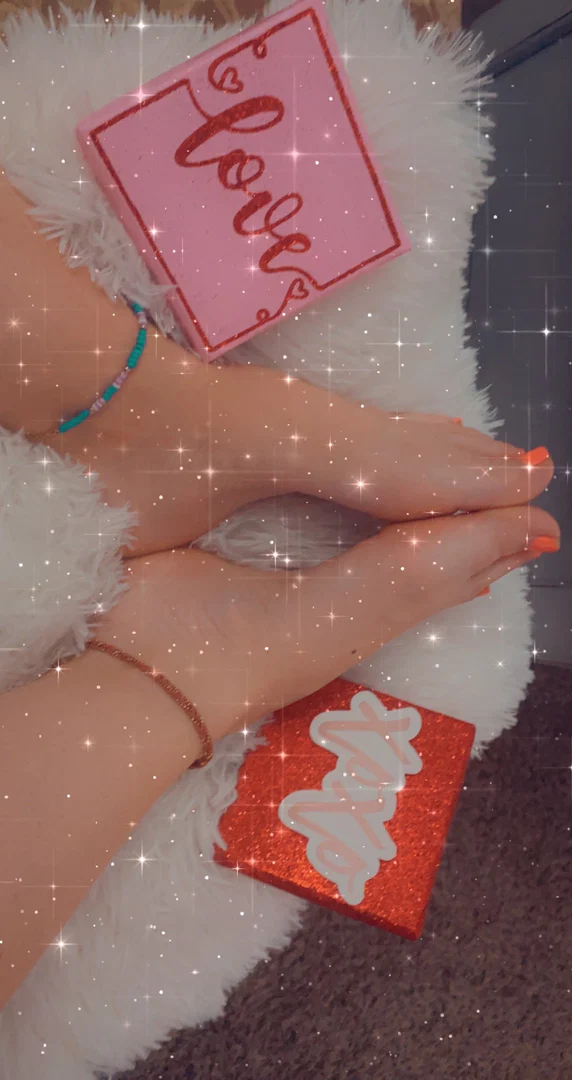 Chloe James profile banner