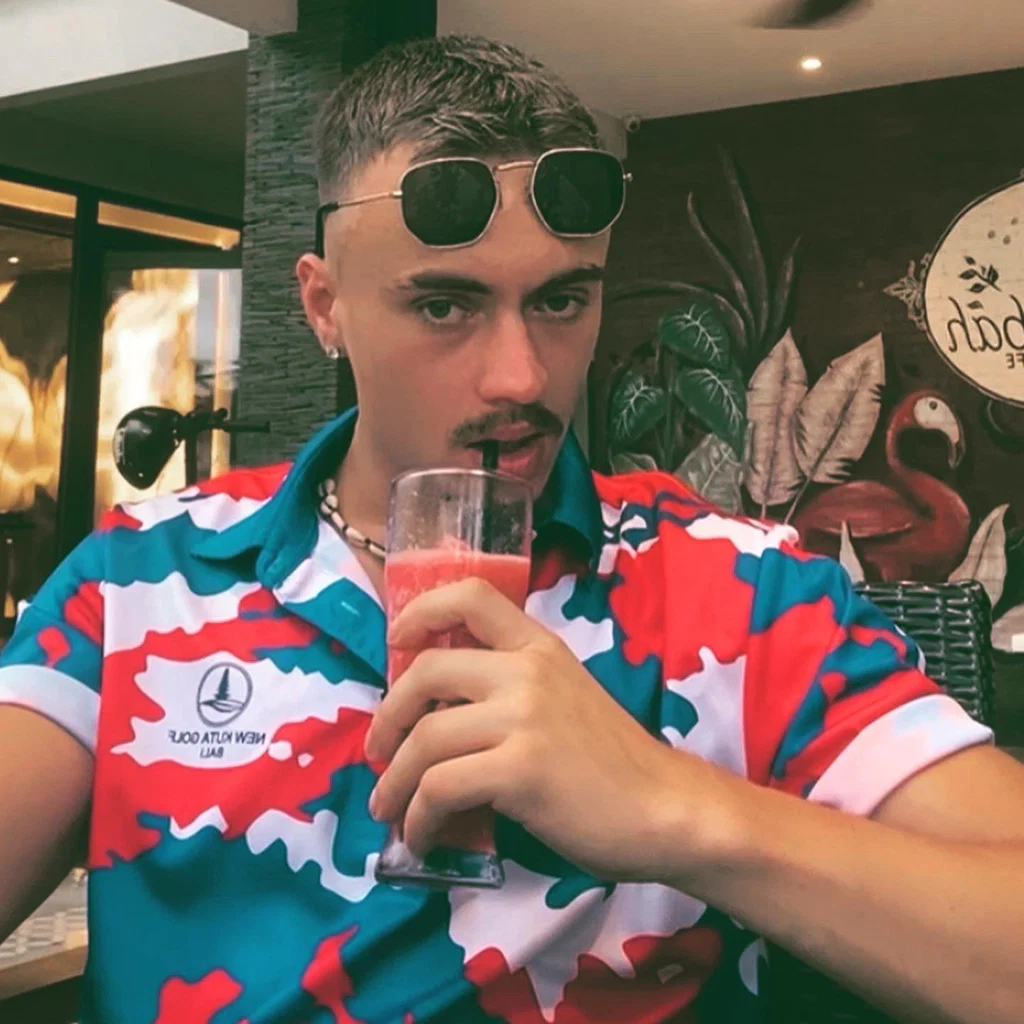 Alastairdiamond's avatar