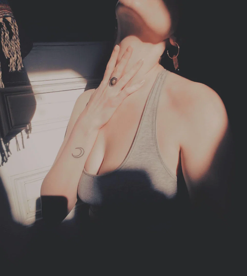 Kataline Bast profile banner