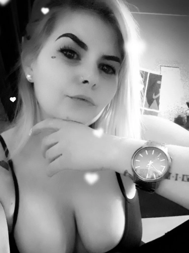 Miss Charlie Napoléon💜's avatar