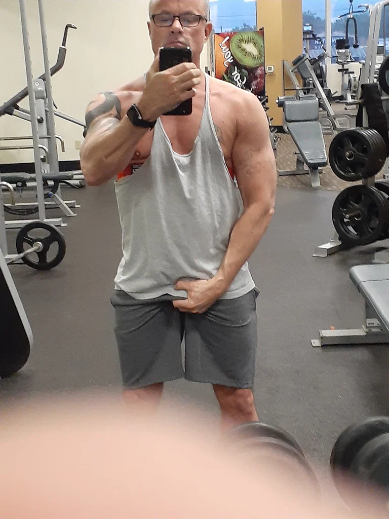 Muscle dad's avatar