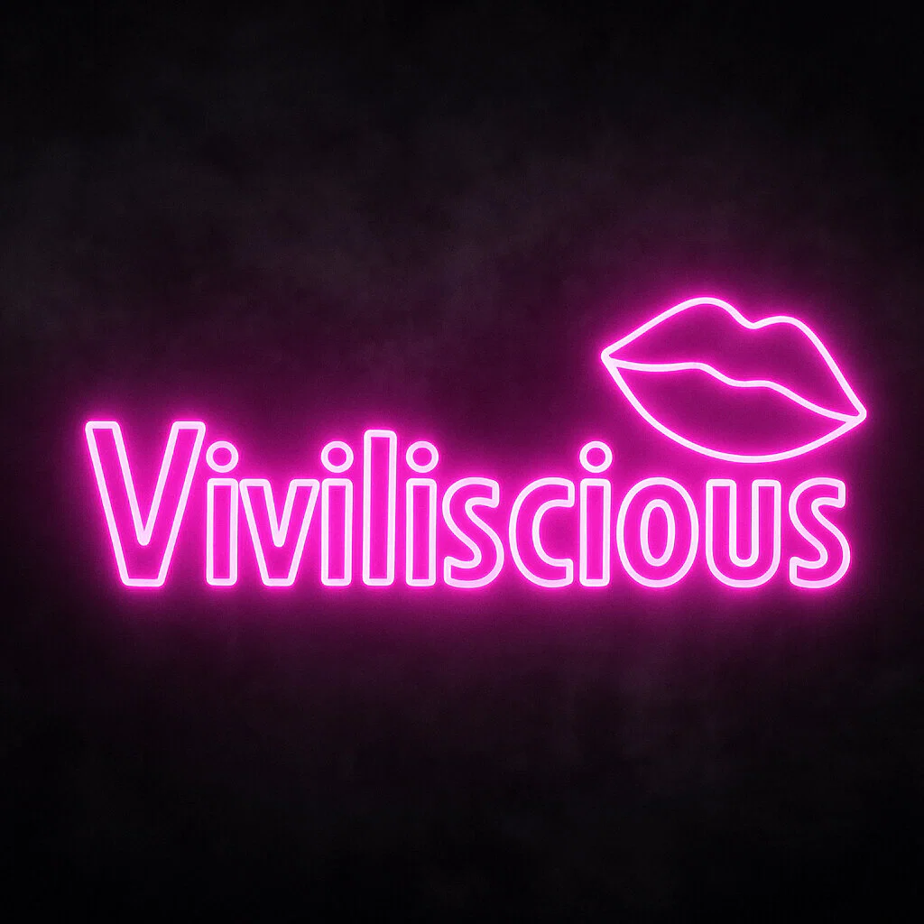 Viviliscious_Free profile banner