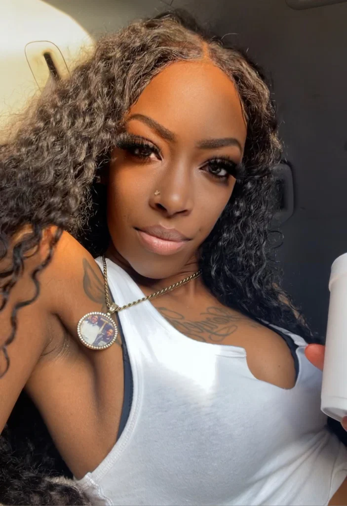 LushhDotCom's avatar
