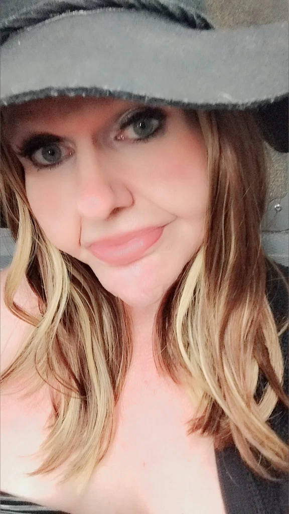Ts Ashly Andrews
