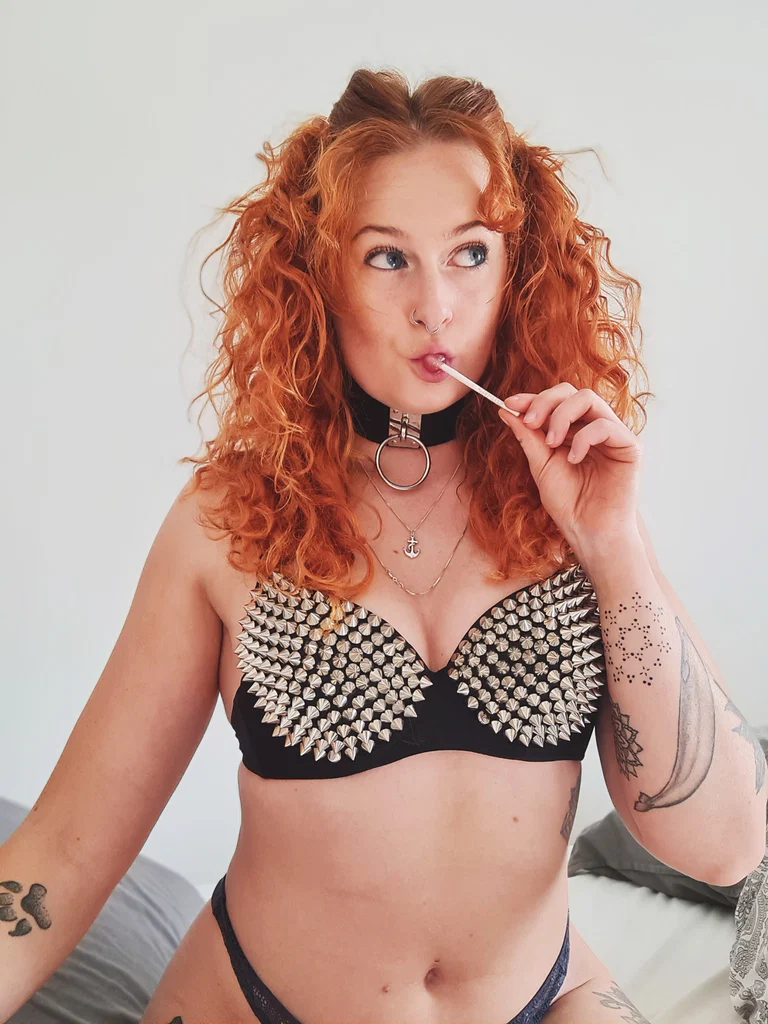 Petite Putain's avatar