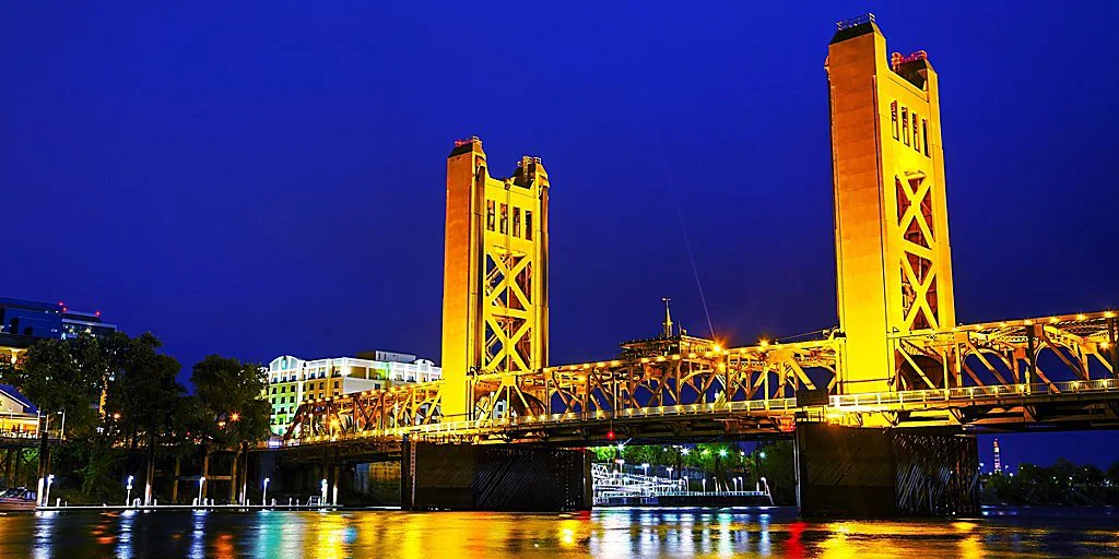 LingLing profile banner