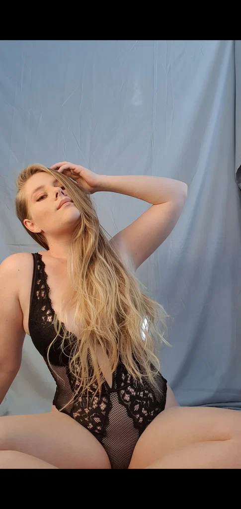 UndressedCeleste's avatar