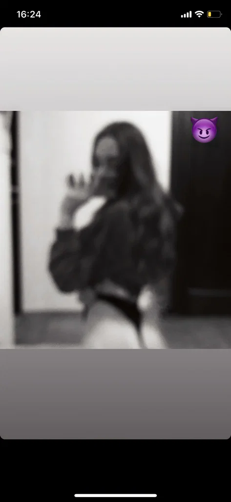 Madam's avatar