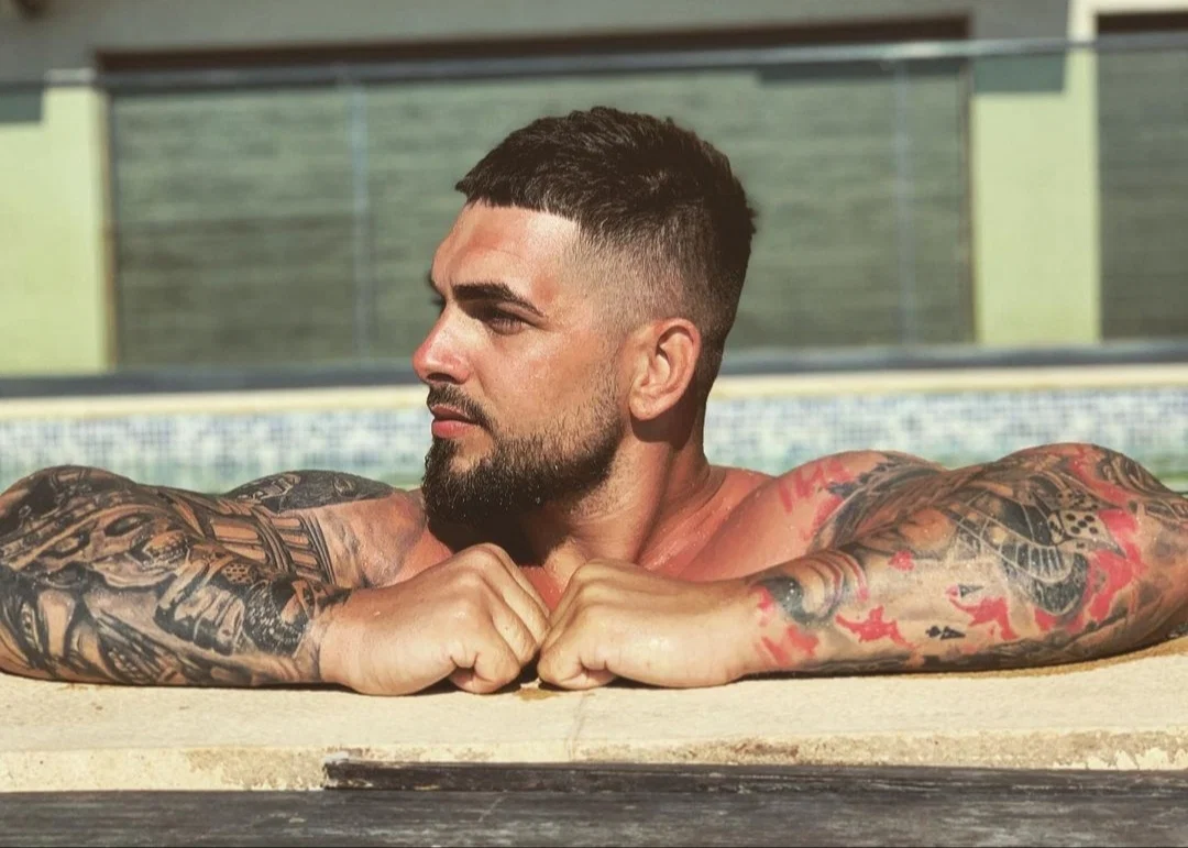 Carlos profile banner