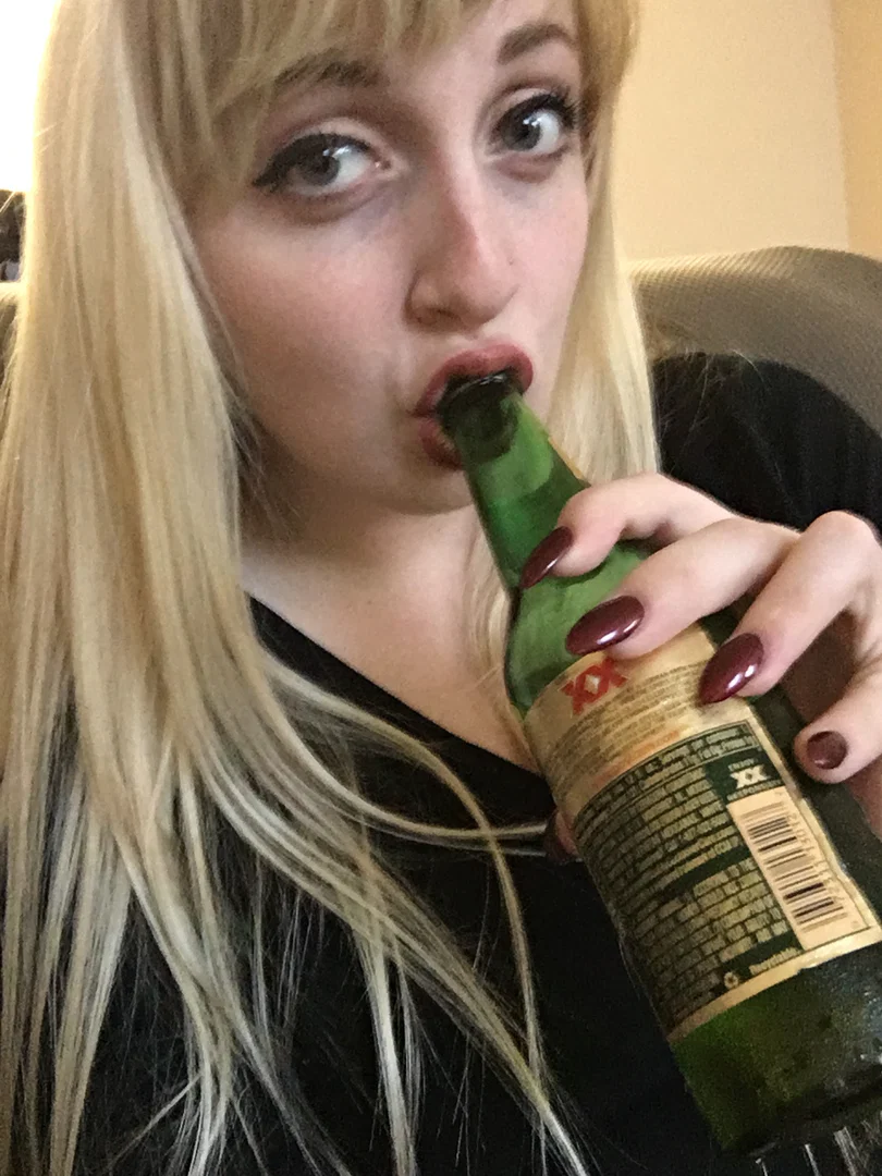 MilfMoney95 profile banner
