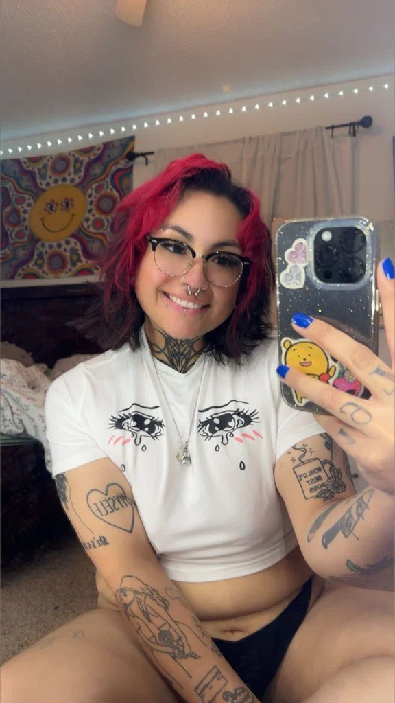 kayla 🌻🖤