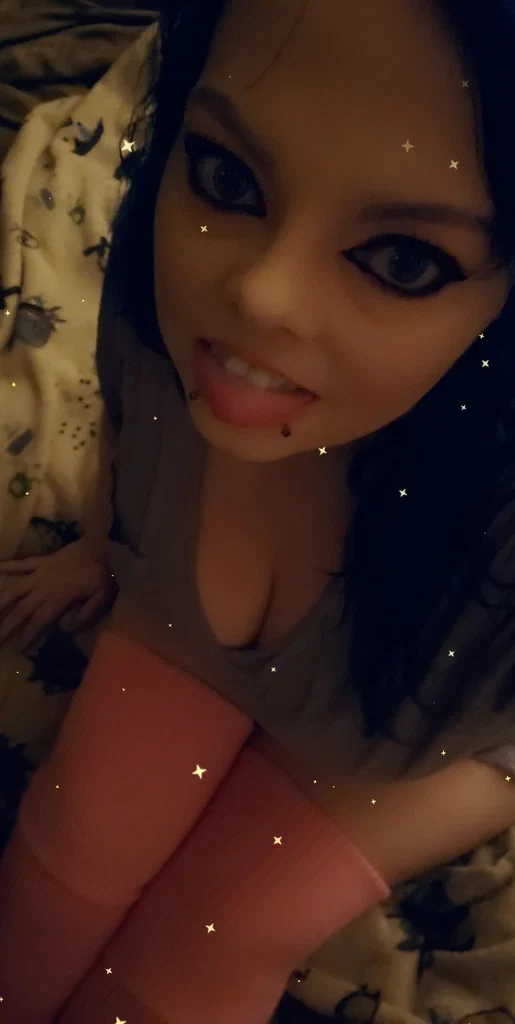 🦇✧₊ ‧Ava Adore‧₊✧🦇🖤FREE🖤's avatar