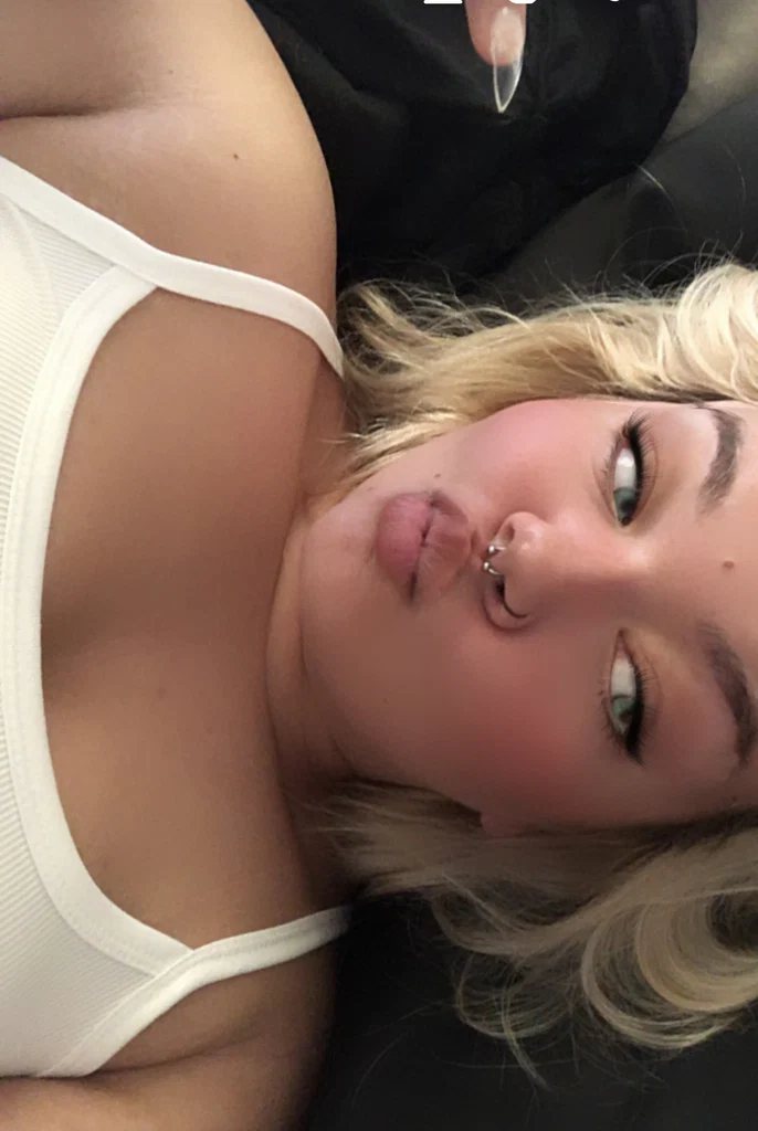 Angel's avatar