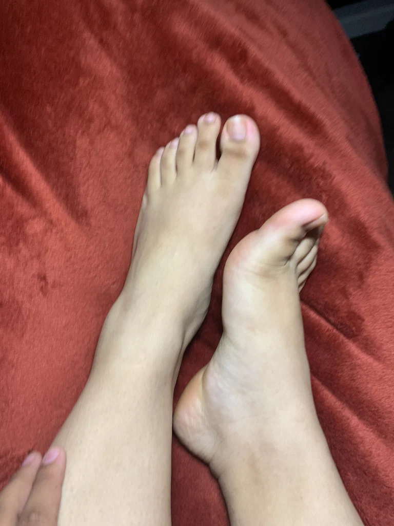 Mikaela’s feet pics's avatar