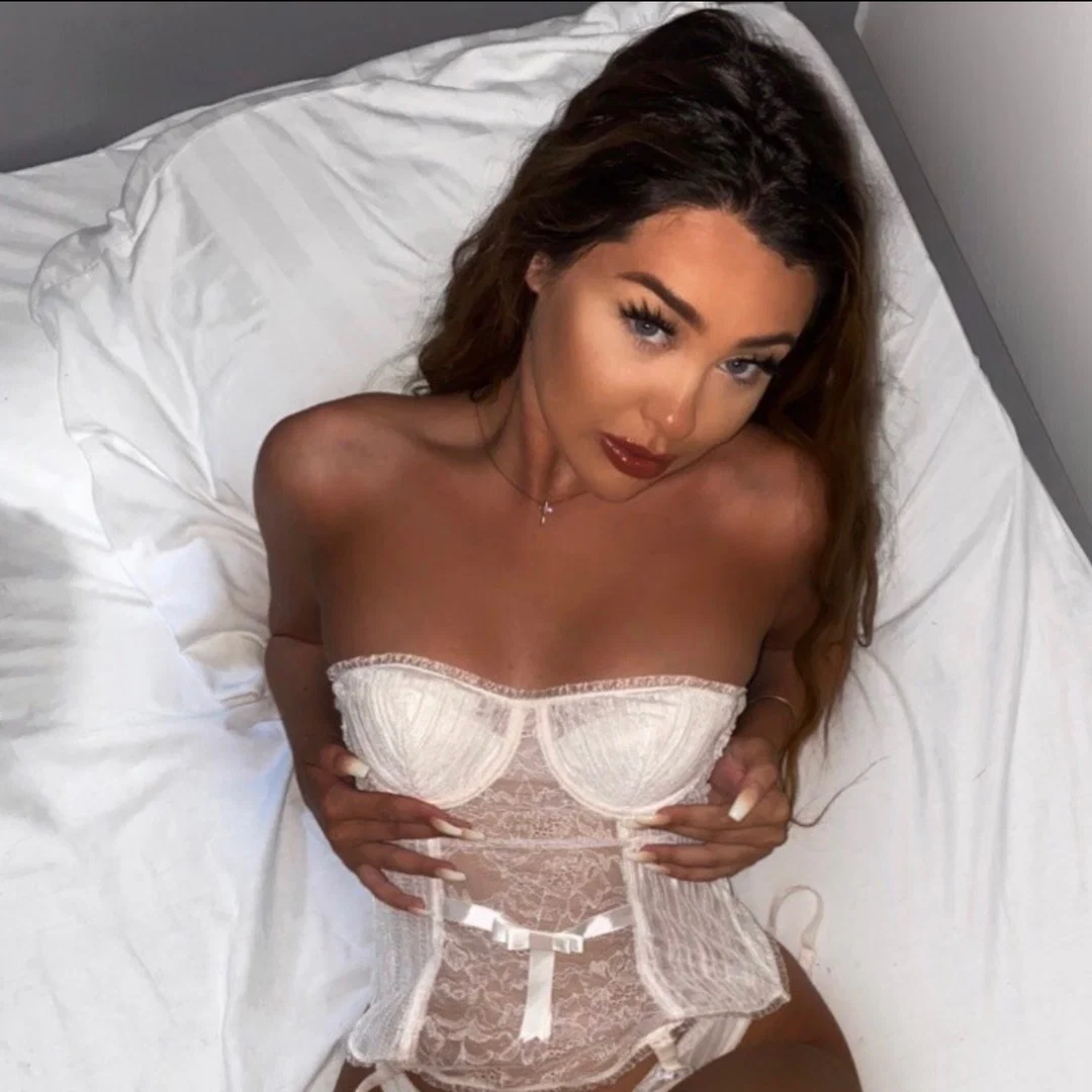 Belle Marie profile banner