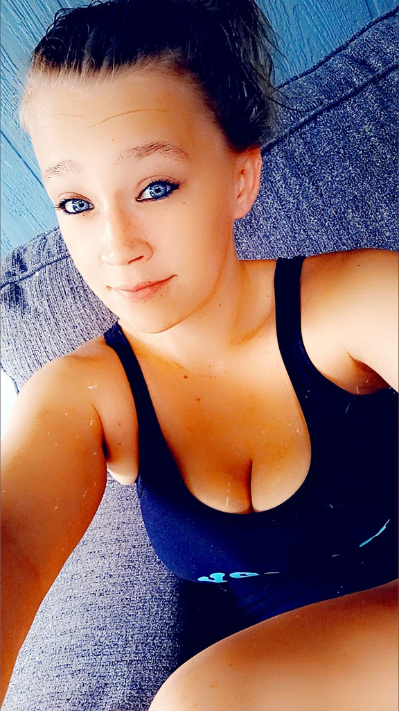 Countryyblondegirl