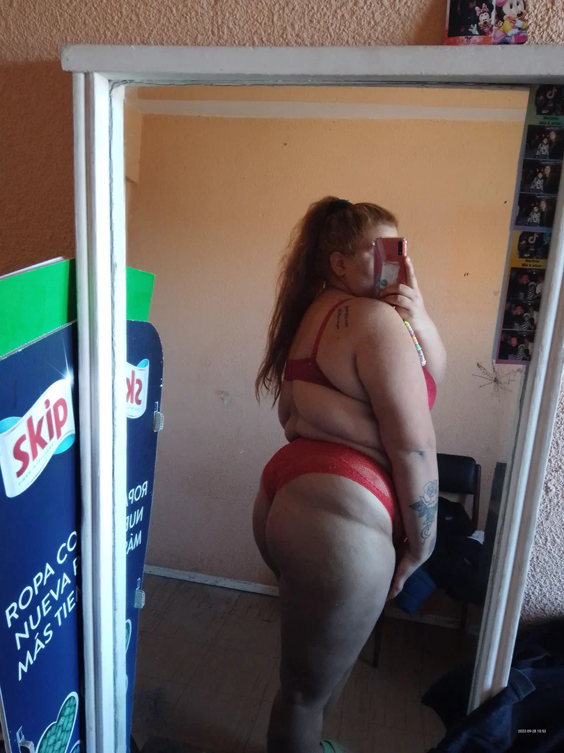 Bruna π profile banner