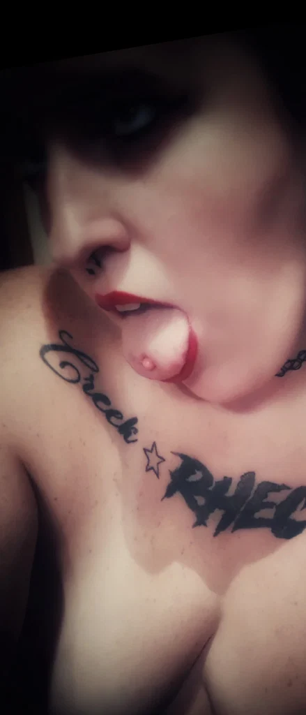 Kinky Submissive 🔞's avatar