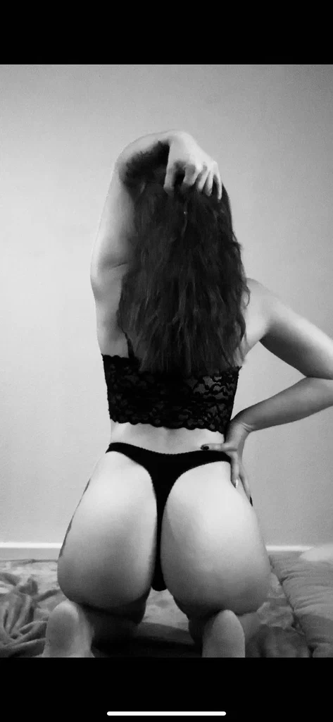 Tia 💦😈🍑🔥's avatar