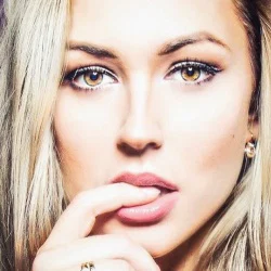 Tracy Lindsay's avatar