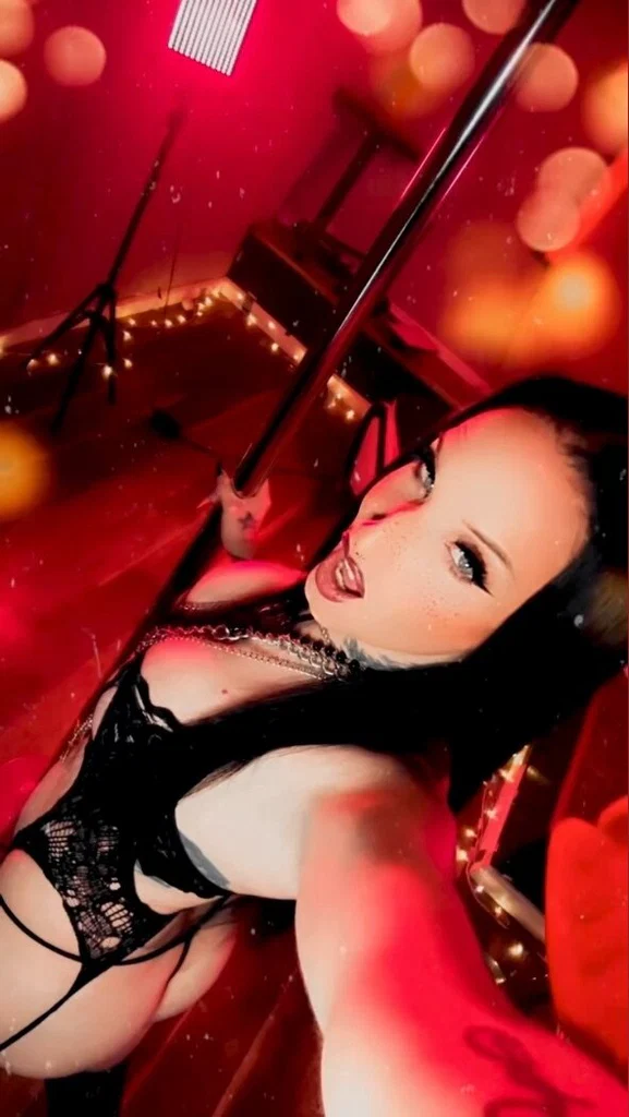 Nikita Thee Stalli's avatar